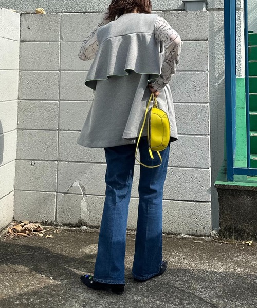 mi via loca（ミヴィアロカ）の「ダンボールBACKフリルベスト（ベスト・レディース・グレー/グレー系その他/ブラック・FREE）」の22枚目の写真