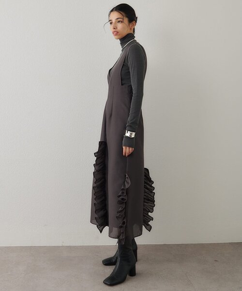 Whim Gazette（ウィムガゼット）の「フリルオーガンジーワンピース（ワンピース・レディース・チャコールグレー・FREE）」の10枚目の写真