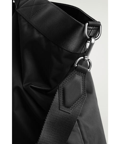 パシュート メッセンジャーバッグ - ナイロン（メッセンジャーバッグ