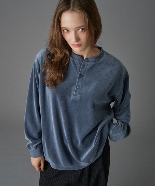 ONCILY(オンシェリー)の「VELOUR HENRY NECK T-SHIRT / ベロアヘンリーネックTシャツ(Tシャツ/カットソー・メンズ・ブラウン/ブラック/ブルー・LARGE/MEDIUM/SMALL)」の15枚目の写真