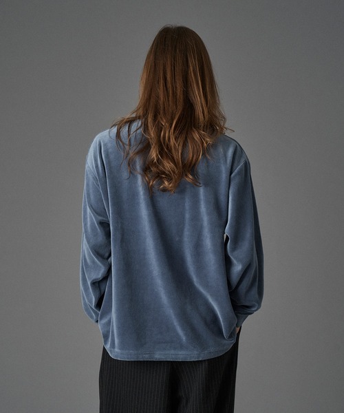 ONCILY(オンシェリー)の「VELOUR HENRY NECK T-SHIRT / ベロアヘンリーネックTシャツ(Tシャツ/カットソー・メンズ・ブラウン/ブラック/ブルー・LARGE/MEDIUM/SMALL)」の11枚目の写真
