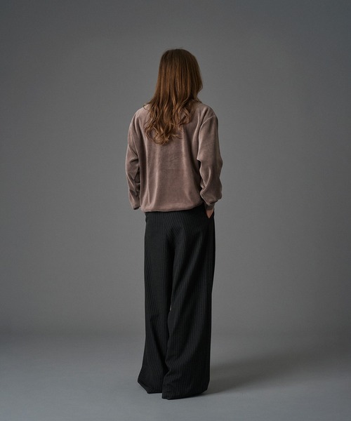 ONCILY(オンシェリー)の「VELOUR HENRY NECK T-SHIRT / ベロアヘンリーネックTシャツ(Tシャツ/カットソー・メンズ・ブラウン/ブラック/ブルー・LARGE/MEDIUM/SMALL)」の21枚目の写真