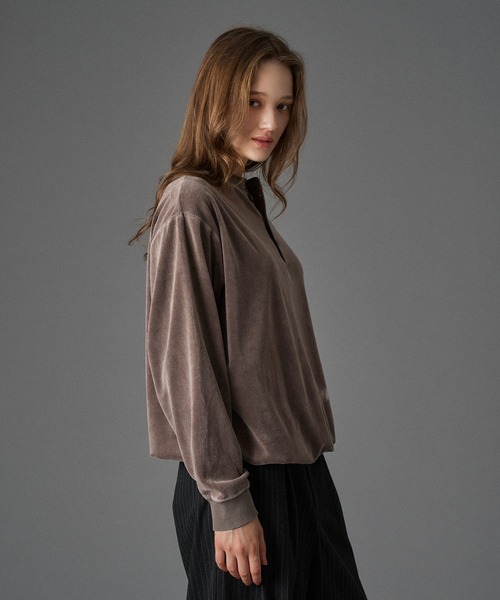 ONCILY(オンシェリー)の「VELOUR HENRY NECK T-SHIRT / ベロアヘンリーネックTシャツ(Tシャツ/カットソー・メンズ・ブラウン/ブラック/ブルー・LARGE/MEDIUM/SMALL)」の12枚目の写真