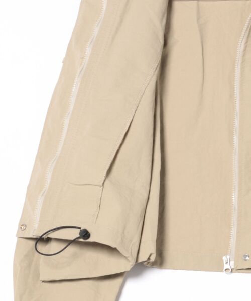 H.TOKYO（エイチトウキョウ）の「【軽やか×コンパクト】スタンドカラーナイロンブルゾン（ブルゾン・レディース・ベージュ/ブラック・FREE）」の6枚目の写真