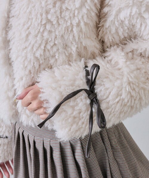 OLIVE des OLIVE（オリーブデオリーブ）の「プードルファーブルゾン（ブルゾン・レディース・アイボリー/モカ・FREE）」の19枚目の写真