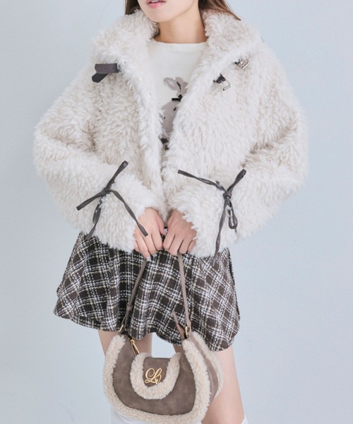 OLIVE des OLIVE（オリーブデオリーブ）の「プードルファーブルゾン（ブルゾン・レディース・アイボリー/モカ・FREE）」の5枚目の写真