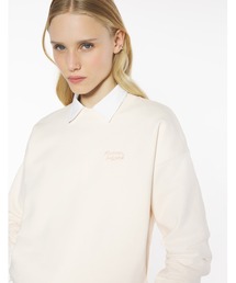 即完売モデル メゾンキツネ☆センター刺繍ロゴ スウェット 人気デザイン 入手困難 MAISON KITSUNE（メゾン キツネ） スウェットシャツ FOX HEAD PATCH