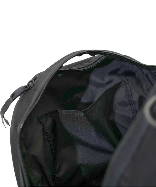 PORTER CLASSIC（ポータークラシック）の「【Porter Classic / ポータークラシック】NEWTON DAYPACK M（バックパック/リュック・メンズ・ブラック/ネイビー・FREE）」の15枚目の写真