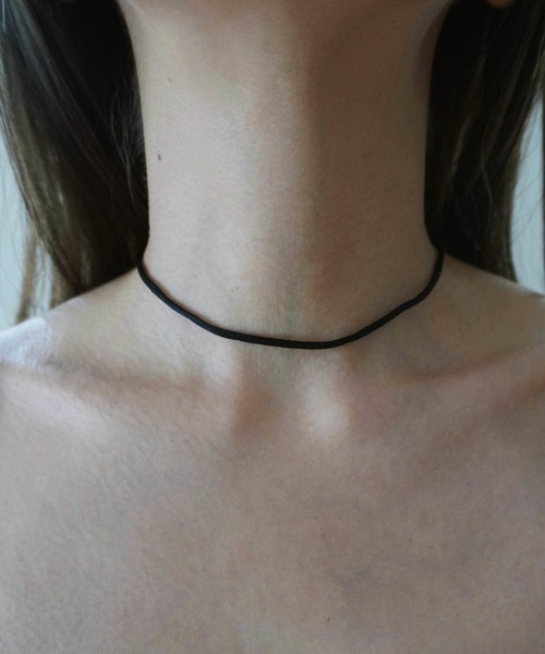 stan（スタン）の「silk code tie（ネックレス・レディース・シルバー・FREE）」の2枚目の写真