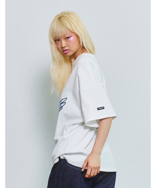 Little sunny bite(リトルサニーバイト)の「【RES】【little sunny bite Disney collection】 fantasia big tee(Tシャツ/カットソー・レディース・ホワイト/ブラック・MEDIUM/SMALL)」の3枚目の写真
