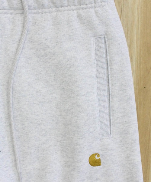 Carhartt WIP（カーハートダブリューアイピー）の「WIP チェイススウェットパンツ Chase Sweat Pant（スウェットパンツ・メンズ・アッシュグレー/ブラック・M/L/S）」の9枚目の写真