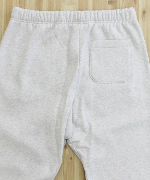 Carhartt WIP（カーハートダブリューアイピー）の「WIP チェイススウェットパンツ Chase Sweat Pant（スウェットパンツ・メンズ・アッシュグレー/ブラック・M/L/S）」の14枚目の写真