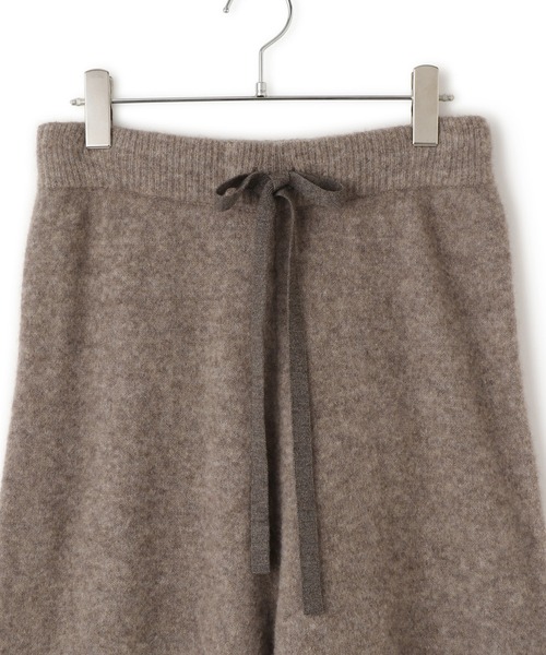 ADAM ET ROPE'(アダムエロペ)の「LINEAPIU ヤクMIXリラックスパンツ(その他パンツ・レディース・ベージュ/チャコールグレー・36/38)」の19枚目の写真