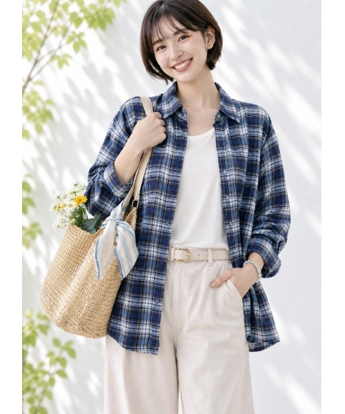 LAUTRE COTE(ロウトレコウト)の「チェックオーバーシャツ(シャツ/ブラウス・レディース・ネイビー/ブラウン・MEDIUM/LARGE/X-LARGE)」の9枚目の写真