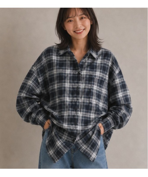 LAUTRE COTE(ロウトレコウト)の「チェックオーバーシャツ(シャツ/ブラウス・レディース・ネイビー/ブラウン・MEDIUM/LARGE/X-LARGE)」の4枚目の写真