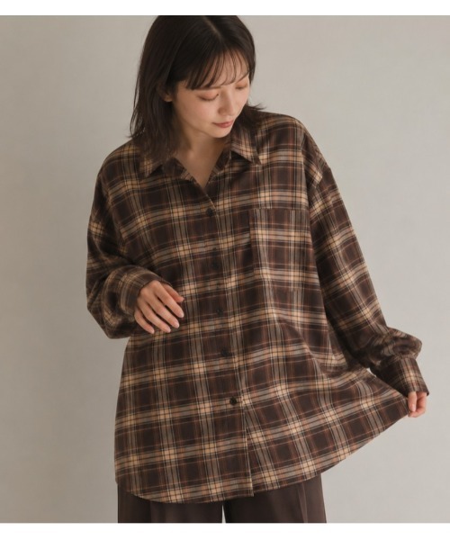 LAUTRE COTE(ロウトレコウト)の「チェックオーバーシャツ(シャツ/ブラウス・レディース・ネイビー/ブラウン・MEDIUM/LARGE/X-LARGE)」の5枚目の写真