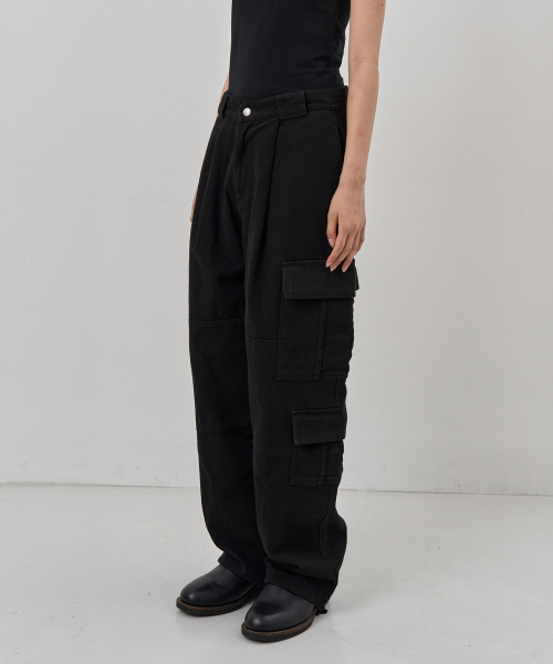 NUAKLE(ヌアクル)の「(w) フィールドワイドカーゴパンツ_ブラック(その他パンツ・レディース・その他・1/2)」の4枚目の写真
