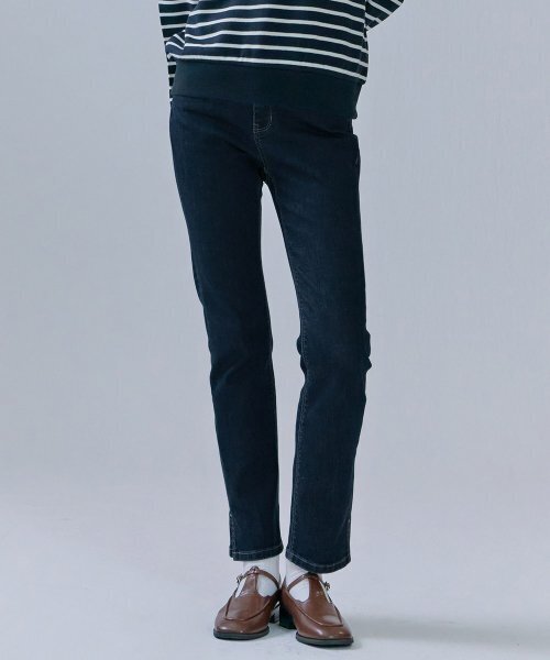 CHASECULT（チェイスカルト）の「女性 Dトーンヒドゥンバンディングスリムストレートデニムパンツ-CERG2352B04（デニムパンツ・レディース・ネイビー・67/70/74/76）」の2枚目の写真