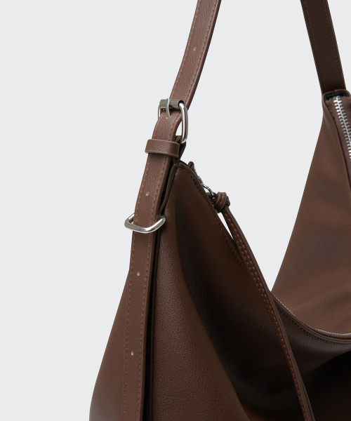 MUSINSA STANDARD WOMAN（ムシンサスタンダードウーマン）の「ウィメンズスラウチショルダーバッグ [ブラウン]（ショルダーバッグ・レディース・その他・FREE）」の8枚目の写真