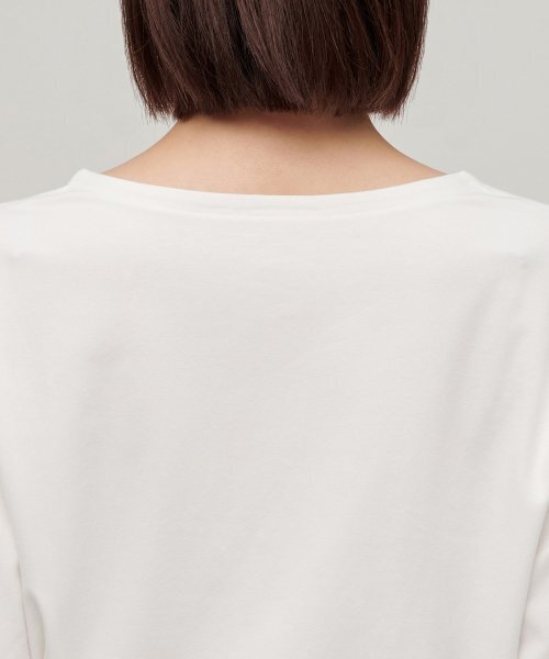 MUSINSA STANDARD WOMAN（ムシンサスタンダードウーマン）の「ウーマンズリラックスボートネック長袖Tシャツ[クリーム]（Tシャツ/カットソー・レディース・その他・SMALL/MEDIUM/LARGE/X-SMALL）」の5枚目の写真