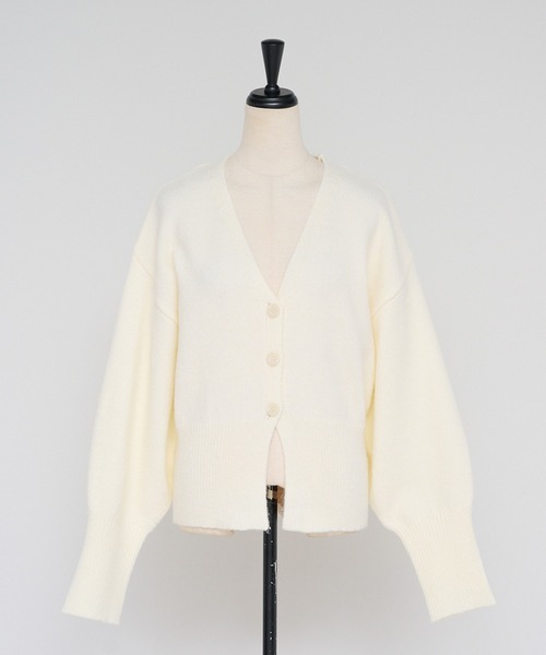 ENC（エンク）の「alpaca touch V neck cardigan / アルパカタッチVネックカーディガン（カーディガン/ボレロ・レディース・ベージュ/アイボリー/チャコールグレー・FREE）」の21枚目の写真