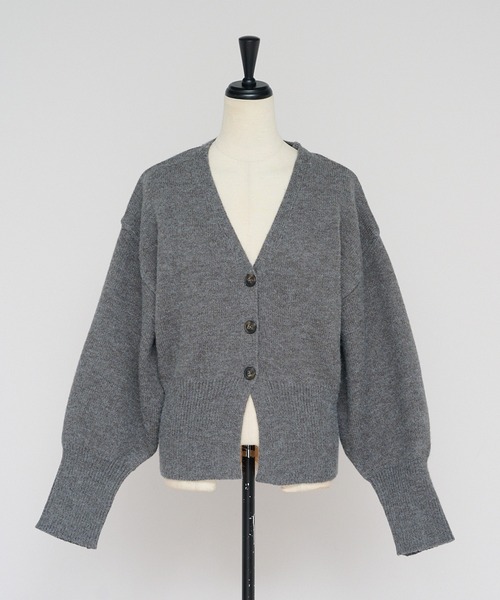 ENC（エンク）の「alpaca touch V neck cardigan / アルパカタッチVネックカーディガン（カーディガン/ボレロ・レディース・ベージュ/アイボリー/チャコールグレー・FREE）」の22枚目の写真