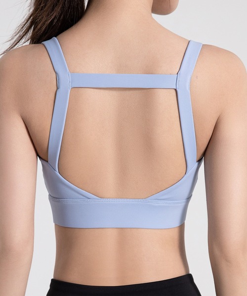 HYSSHOP（エイチワイエスショップ）の「【大きいサイズ有/吸汗速乾/ストレッチ有】パッド付きスクエア型ストラップギャザーブラトップ[トレーニングウェア/ジムウェア/ピラティスウェア]（スポーツブラ・レディース・ブラック/イエロー/ベージュ系その他/ブルー・S/L/XL/M）」の7枚目の写真