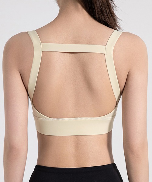 HYSSHOP（エイチワイエスショップ）の「【大きいサイズ有/吸汗速乾/ストレッチ有】パッド付きスクエア型ストラップギャザーブラトップ[トレーニングウェア/ジムウェア/ピラティスウェア]（スポーツブラ・レディース・ブラック/イエロー/ベージュ系その他/ブルー・S/L/XL/M）」の11枚目の写真