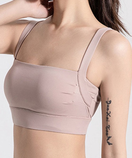 HYSSHOP（エイチワイエスショップ）の「【大きいサイズ有/吸汗速乾/ストレッチ有】パッド付きスクエア型ストラップギャザーブラトップ[トレーニングウェア/ジムウェア/ピラティスウェア]（スポーツブラ・レディース・ブラック/イエロー/ベージュ系その他/ブルー・S/L/XL/M）」の13枚目の写真