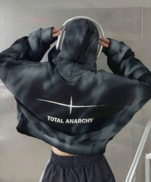 ARULE（アルール）の「A'GEM/9 × .kom 『ARULE/アルール』TOTAL ANARCHY Cropped Zip Hoodie /TOTAL ANARCHYクロップドZIPフーディー（パーカー）」