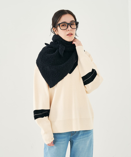 collex(コレックス)の「トライアングルニットストール(ストール/ショール・レディース・アイボリー/ブラック/ダークグリーン/グレー・フリー)」の2枚目の写真