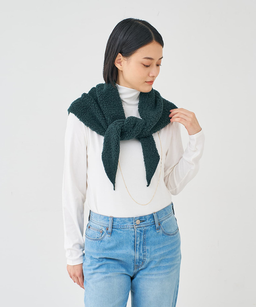 collex(コレックス)の「トライアングルニットストール(ストール/ショール・レディース・アイボリー/ブラック/ダークグリーン/グレー・フリー)」の14枚目の写真