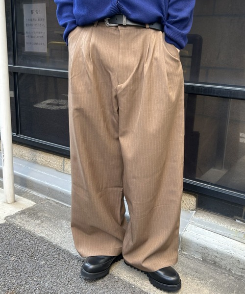 B.R.U(ブル)の「ピンストライプ柄ワイドスラックス(スラックス・メンズ・ブラック/ブラウン・MEDIUM/LARGE)」の1枚目の写真