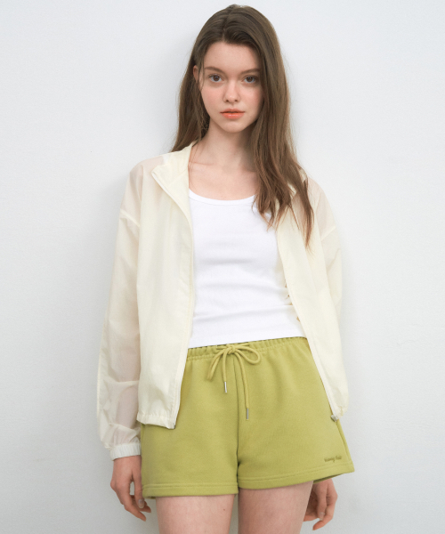WEDNESDAYOASISFORWOMEN（ウェンズデー オアシス フォー ウーマン）の「タイニーハイネックウィンドブレーカー_CREAM(W25-OT01)（ナイロンジャケット・レディース・アイボリー・FREE）」の2枚目の写真