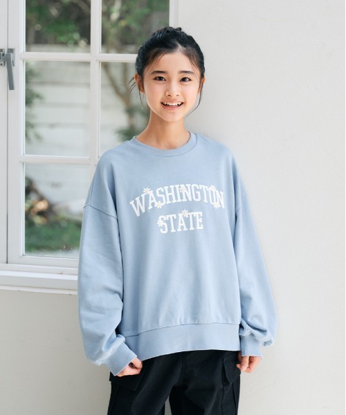 Right-on(ライトオン)の「【VIVIAN BLUE】フロントロゴ スウェットプルオーバー (キッズ / カレッジ風 / バルーンスリーブ / デイリーユース)(スウェット・キッズ・オフホワイト/ブラック/サックスブルー/ライラック・120/130/140/150/160/110)」の4枚目の写真