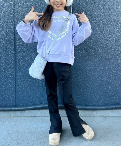 Right-on(ライトオン)の「【VIVIAN BLUE】フロントロゴ スウェットプルオーバー (キッズ / カレッジ風 / バルーンスリーブ / デイリーユース)(スウェット・キッズ・オフホワイト/ブラック/サックスブルー/ライラック・120/130/140/150/160/110)」の16枚目の写真