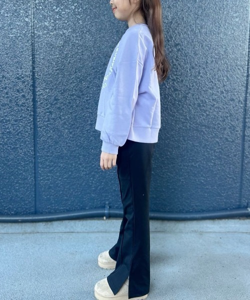 Right-on(ライトオン)の「【VIVIAN BLUE】フロントロゴ スウェットプルオーバー (キッズ / カレッジ風 / バルーンスリーブ / デイリーユース)(スウェット・キッズ・オフホワイト/ブラック/サックスブルー/ライラック・120/130/140/150/160/110)」の17枚目の写真