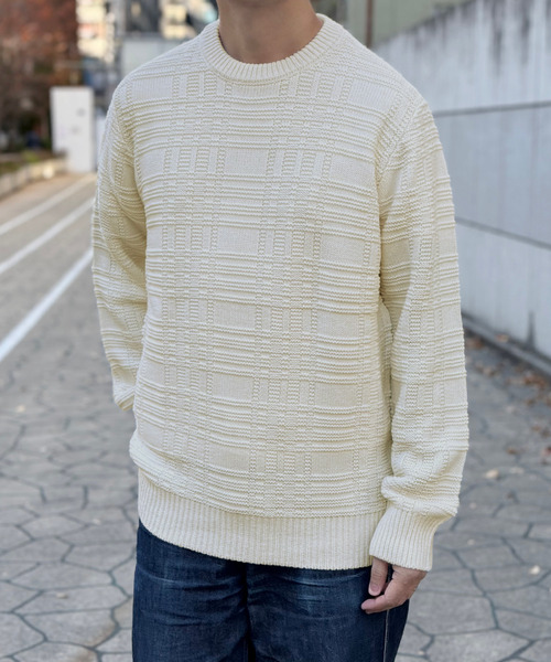 ikka(イッカ)の「【洗濯機で洗える】ジャカードチェックニット(ニット/セーター・メンズ・オフホワイト/ネイビー/サックスブルー/ブラック・XL/L/M/S)」の2枚目の写真