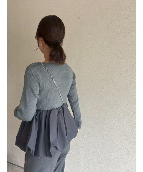 Day and Grade（デイアンドグレイド）の「【RISAKOセレクト】ペプラムバルーンニットトップス（Tシャツ/カットソー・レディース・ブラック/グレー・FREE）」の17枚目の写真