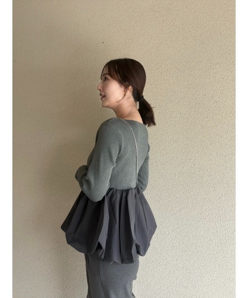 Day and Grade（デイアンドグレイド）の「【RISAKOセレクト】ペプラムバルーンニットトップス（Tシャツ/カットソー・レディース・ブラック/グレー・FREE）」の9枚目の写真