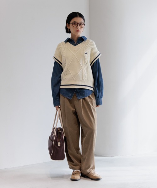 BEVERLY HILLS POLO CLUB（ビバリーヒルズポロクラブ）の「【BEVERLY HILLS POLO CLUB】別注ラインベスト（ベスト・レディース・オフホワイト/ネイビー/キャメル・FREE）」の11枚目の写真