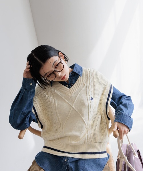 BEVERLY HILLS POLO CLUB（ビバリーヒルズポロクラブ）の「【BEVERLY HILLS POLO CLUB】別注ラインベスト（ベスト・レディース・オフホワイト/ネイビー/キャメル・FREE）」の18枚目の写真