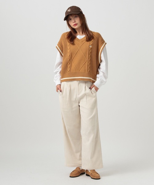 BEVERLY HILLS POLO CLUB（ビバリーヒルズポロクラブ）の「【BEVERLY HILLS POLO CLUB】別注ラインベスト（ベスト・レディース・オフホワイト/ネイビー/キャメル・FREE）」の21枚目の写真