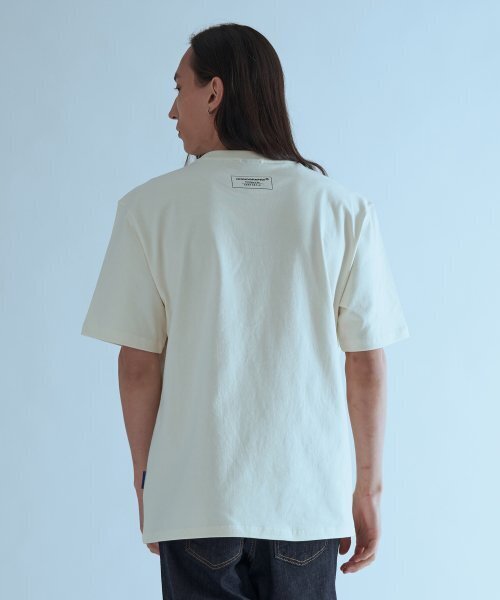 ICONOGRAPHY(アイコノグラフィー)の「SURREALISM MOVEMET FLOWER 2 CR(Tシャツ/カットソー・メンズ・アイボリー・LARGE/MEDIUM/SMALL)」の4枚目の写真