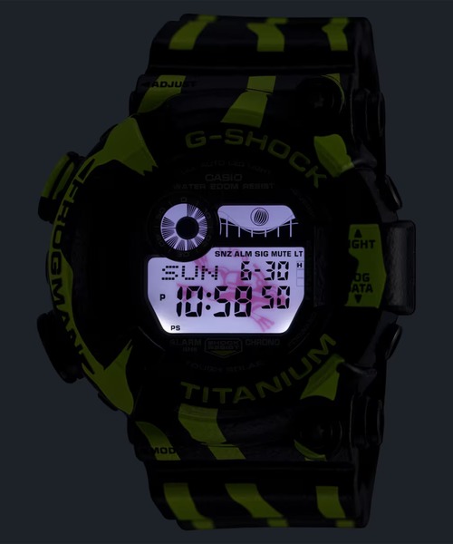 G-SHOCK(ジーショック)の「G-SHOCK/ジーショック 腕時計 FROGMAN MASTER OF G-SEA GW-8200TPF-1JR(デジタル腕時計・メンズ・ブラック×グリーン・FREE)」の4枚目の写真