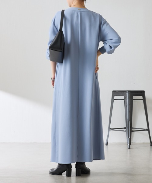 COLLAGE GALLARDAGALANTE（コラージュガリャルダガランテ）の「ジャージVネックワンピース/セットアップ可（ワンピース・レディース・ブラック/サックスブルー・FREE）」の18枚目の写真