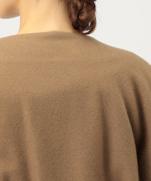 TOMORROWLAND （トゥモローランド）の「MARTIN GRANT CAPE BALOON コート（ノーカラーコート・レディース・ブラック系その他/ベージュ・36）」の8枚目の写真