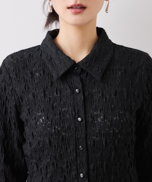 VIS（ビス）の「ストレッチレースジャガード衿付きシャツカーディガン（シャツ/ブラウス・レディース・ブラック/オフホワイト/イエロー・FREE）」の17枚目の写真