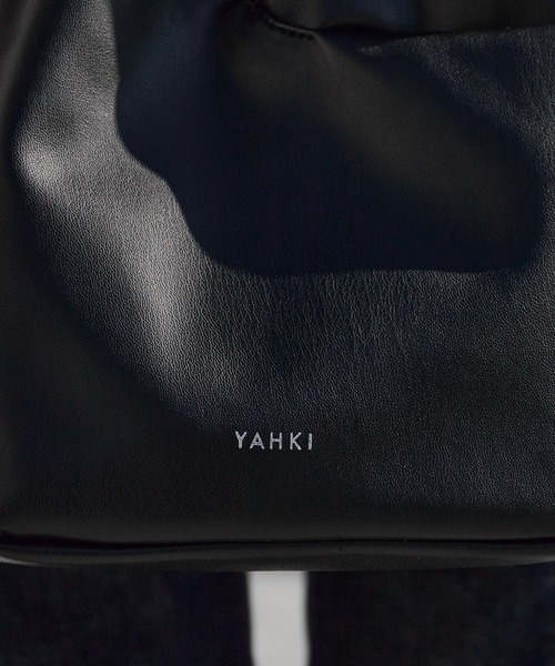 YAHKI（ヤーキ）の「YAHKI/ヤーキ FAKE LEATJER ブランドロゴ ワンショルダーバッグ 2026年春夏（ハンドバッグ・レディース・ブラック/ライトブルー/アイボリー・FREE）」の17枚目の写真