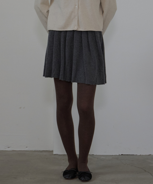 BUT'TON(ボッタン)の「Pleats Wool Mini Skirt (Charcoal)(スカート・レディース・その他・FREE)」の1枚目の写真
